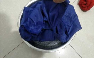 纯蚕丝衣服可以用什么洗_纯蚕丝衣服可以用什么洗呢